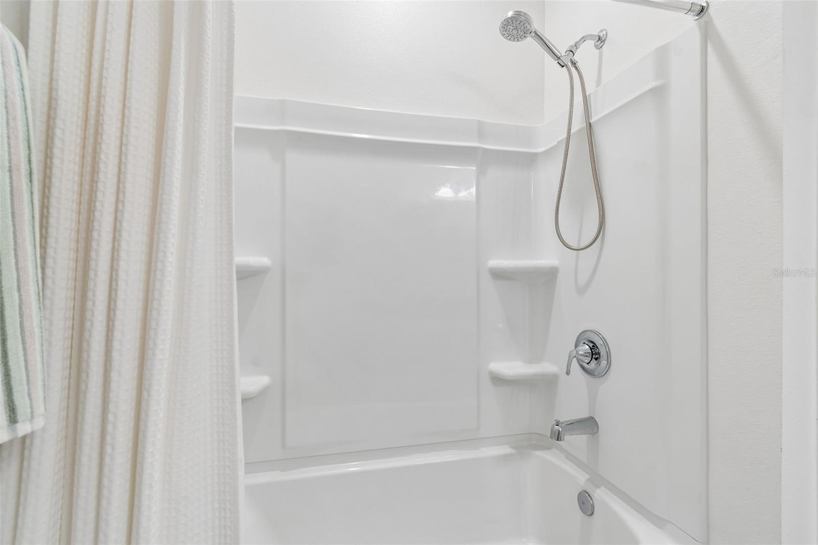 20121 AZUL MARBLE LOOP — photo 15