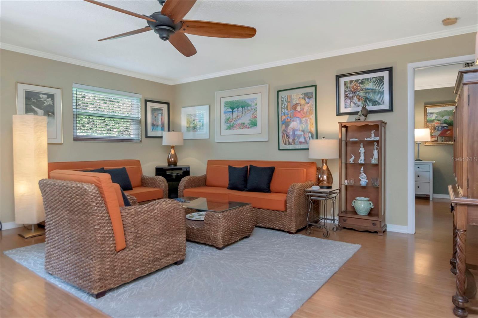 484 SANTA CRUZ PL NE #H — photo 2