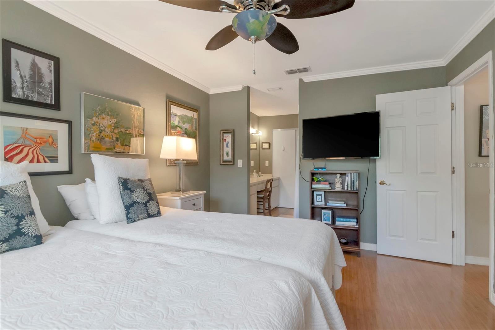 484 SANTA CRUZ PL NE #H — photo 8