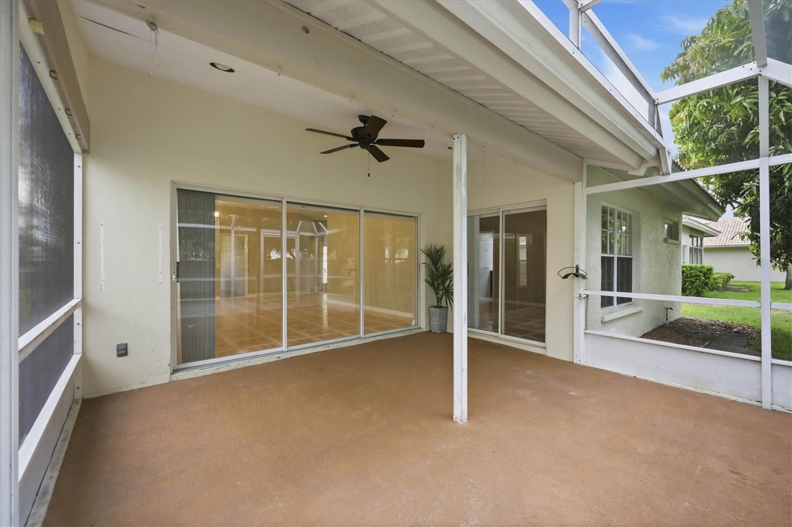 4738 DUNDEE DR — photo 32