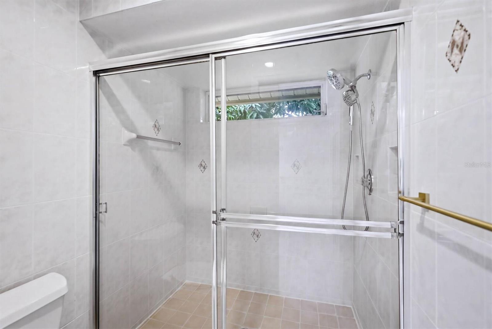 4738 DUNDEE DR — photo 28