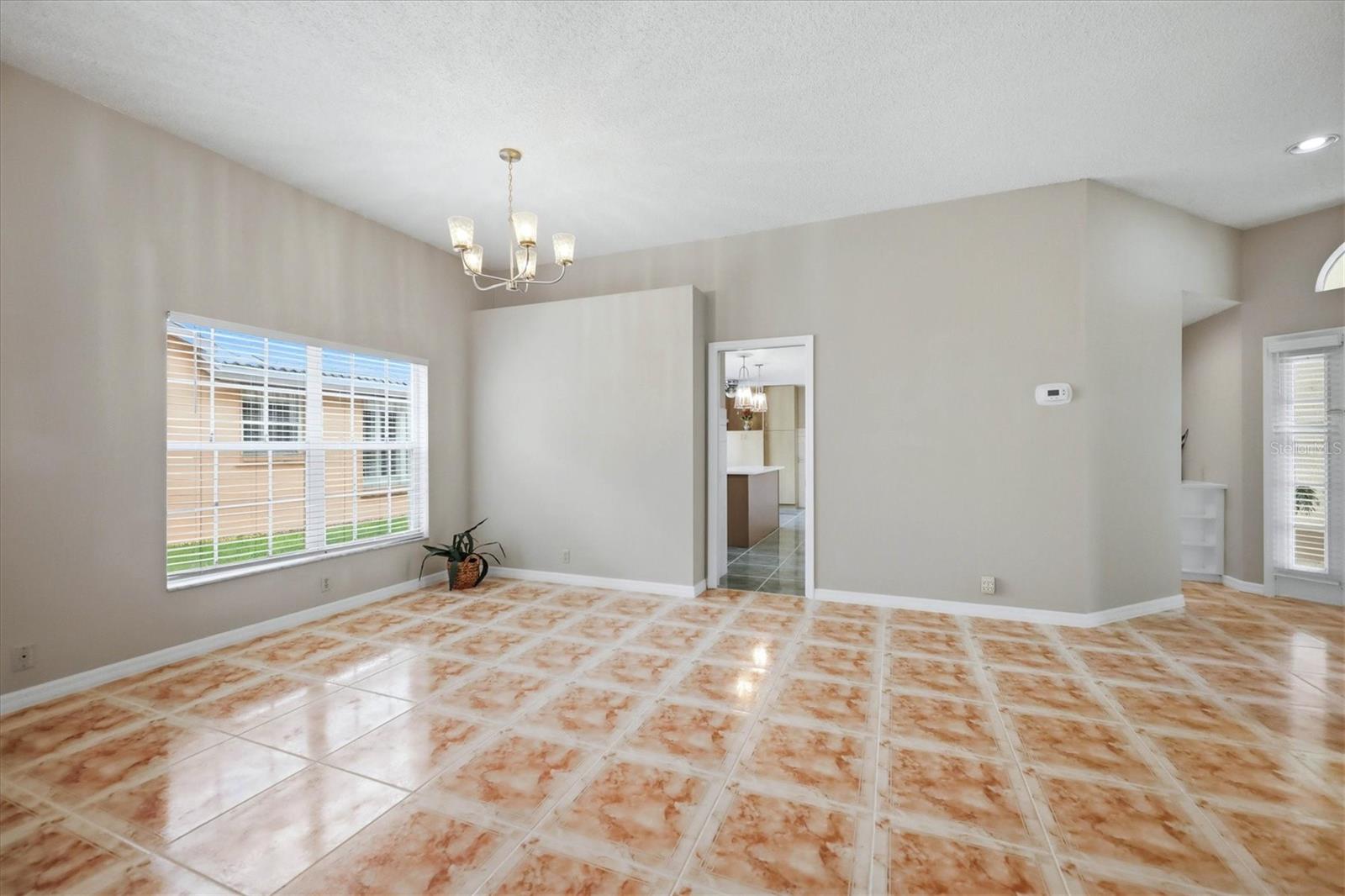 4738 DUNDEE DR — photo 16