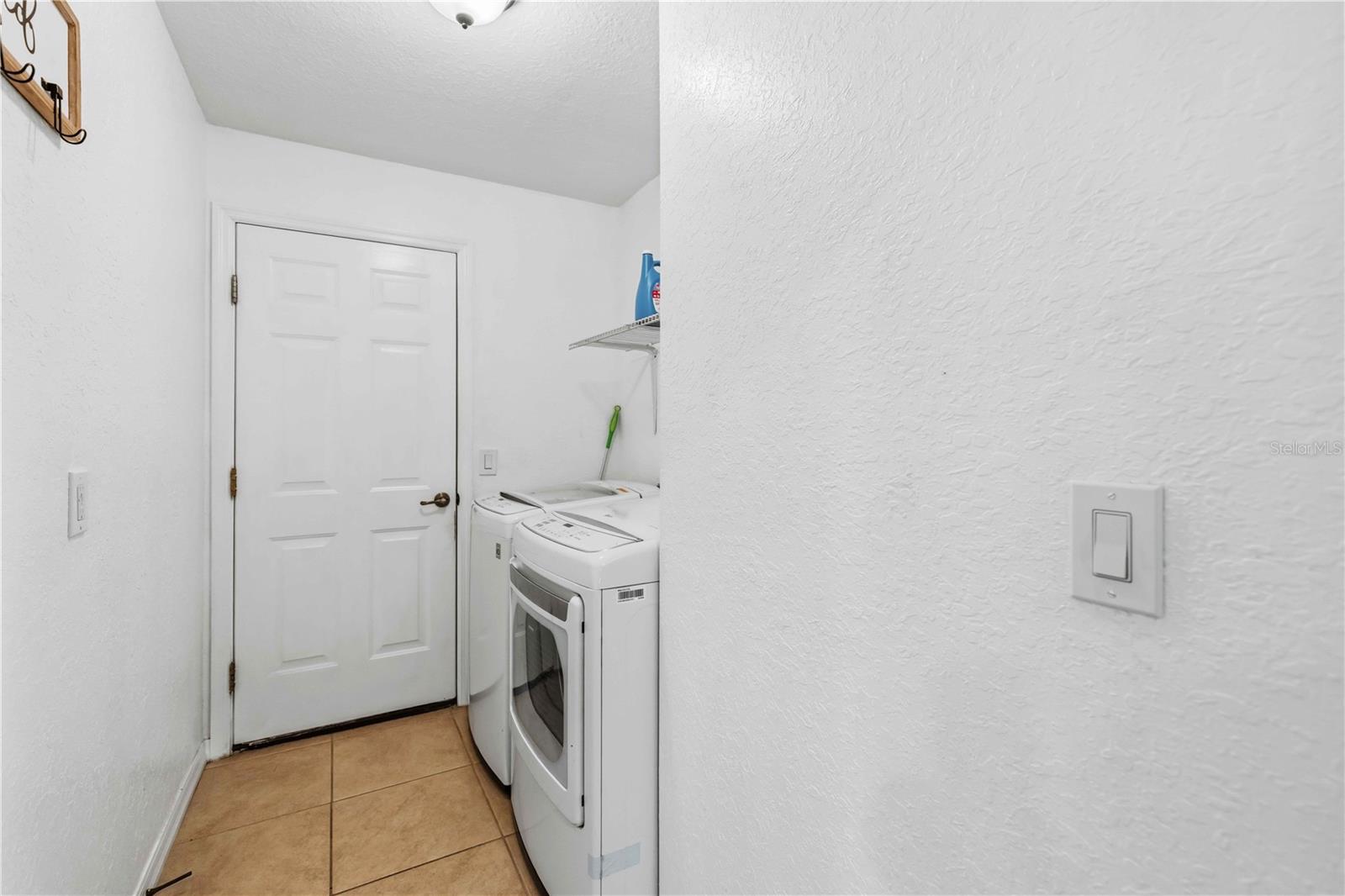 2150 LITTLEFIELD LN — photo 18