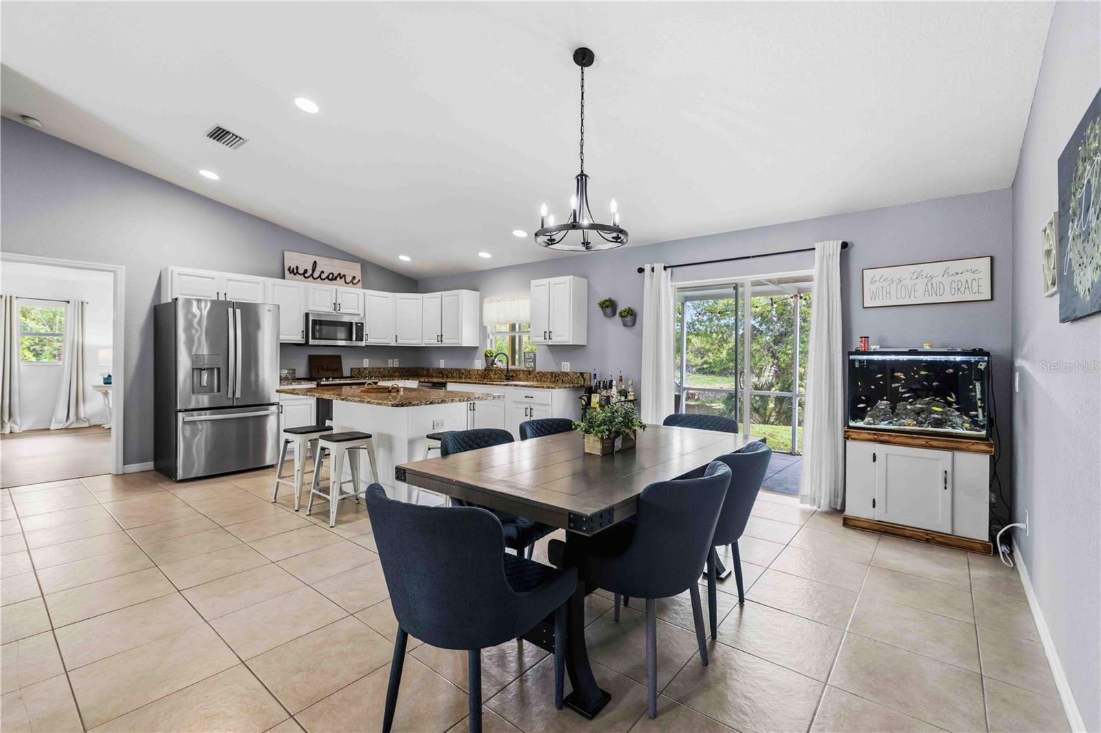 2150 LITTLEFIELD LN — photo 9