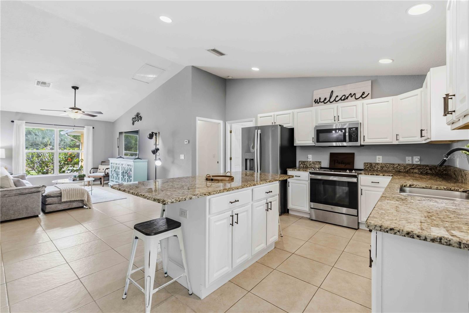 2150 LITTLEFIELD LN — photo 11