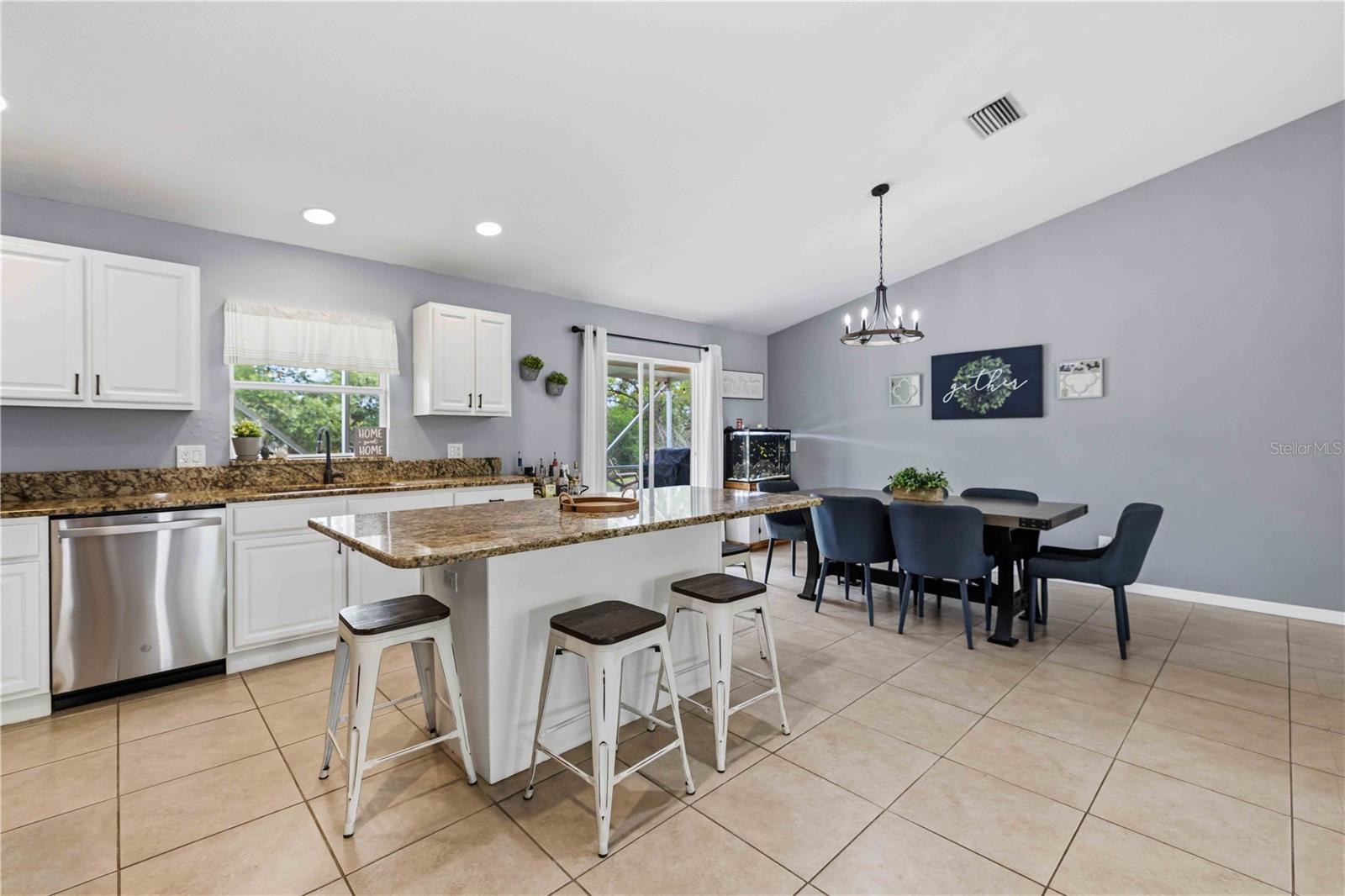 2150 LITTLEFIELD LN — photo 15