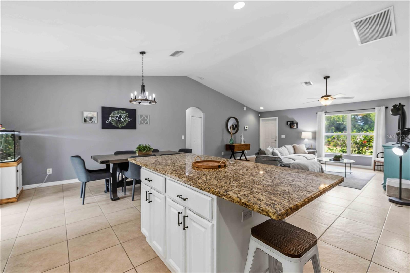 2150 LITTLEFIELD LN — photo 13