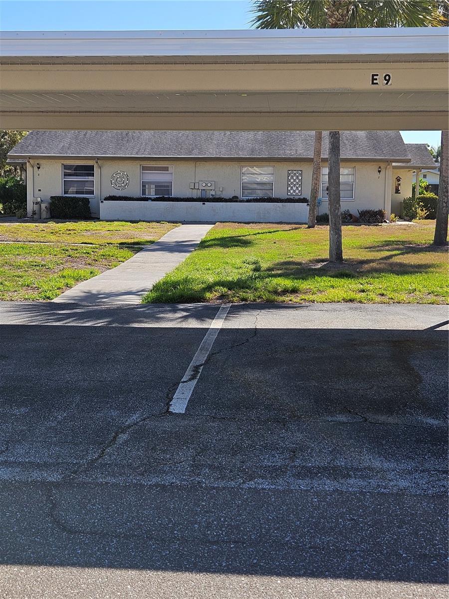 1905 CANTERBURY LN #E-9 — photo 36
