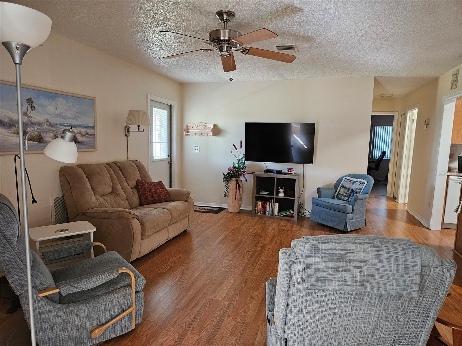 1905 CANTERBURY LN #E-9 — photo 6