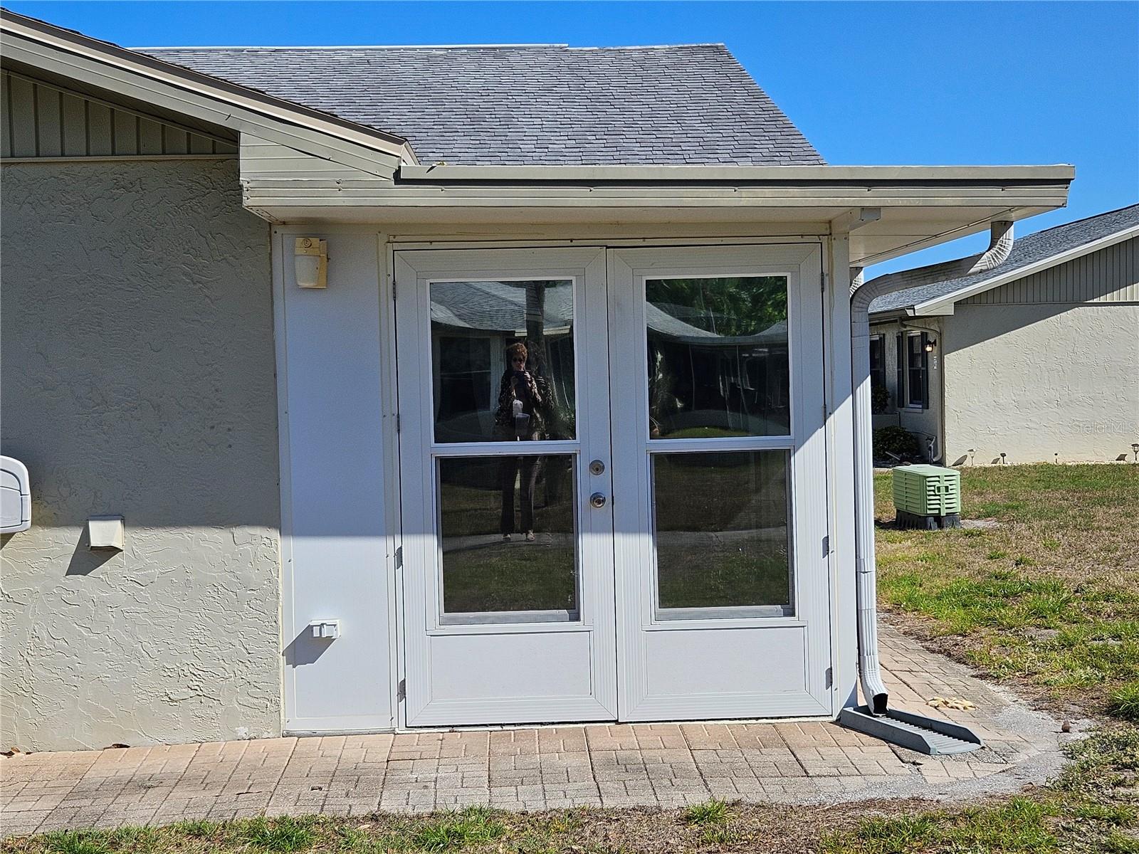 1905 CANTERBURY LN #E-9 — photo 33