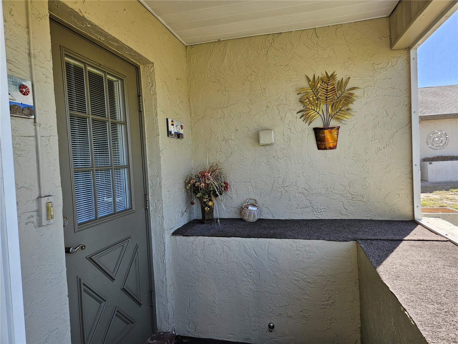 1905 CANTERBURY LN #E-9 — photo 3