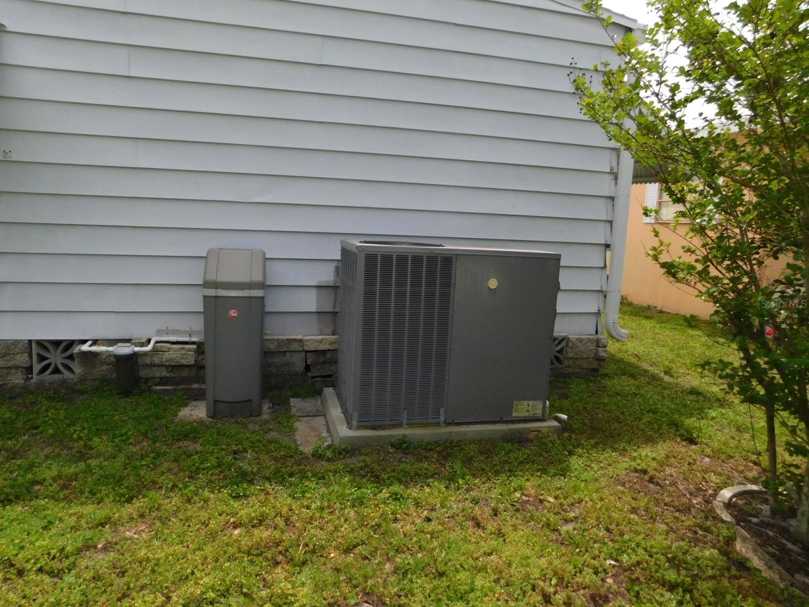 1001 STARKEY RD #99 — photo 4