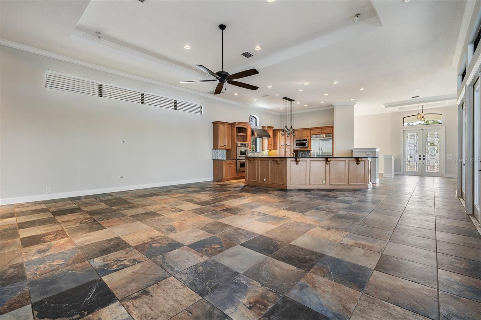 62 CENTRAL CT — photo 16