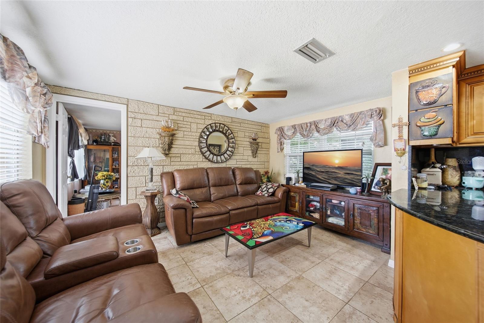 7140 ROCKWOOD DR — photo 13