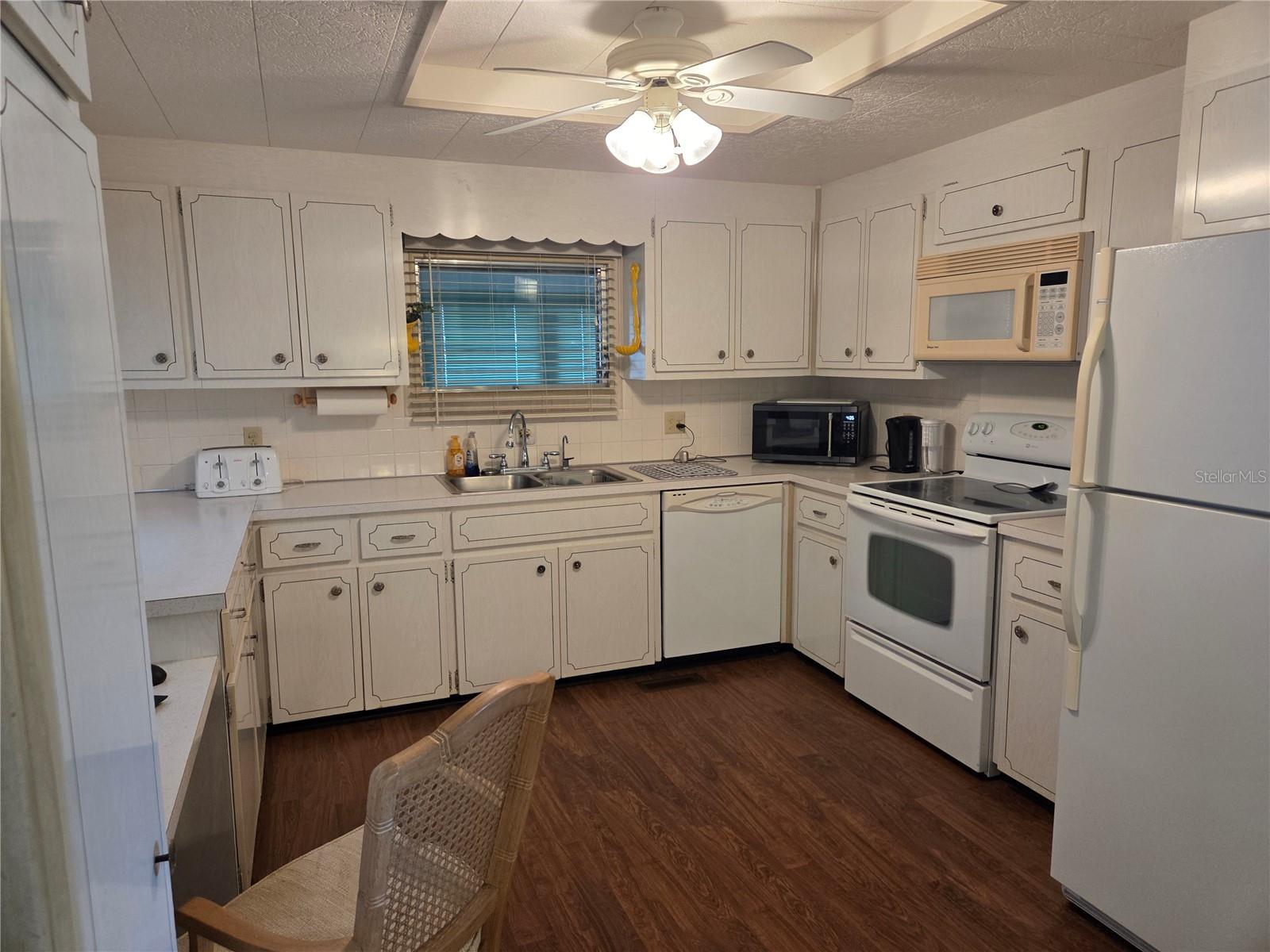 9900 ULMERTON RD #13 — photo 3