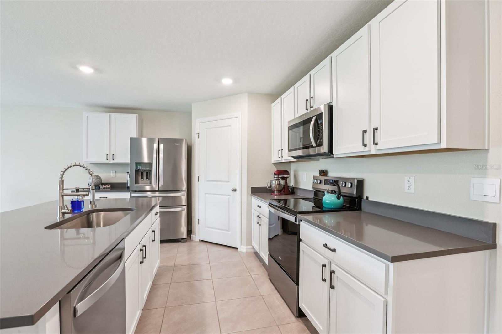1804 TAHITIAN SUNRISE DR — photo 11
