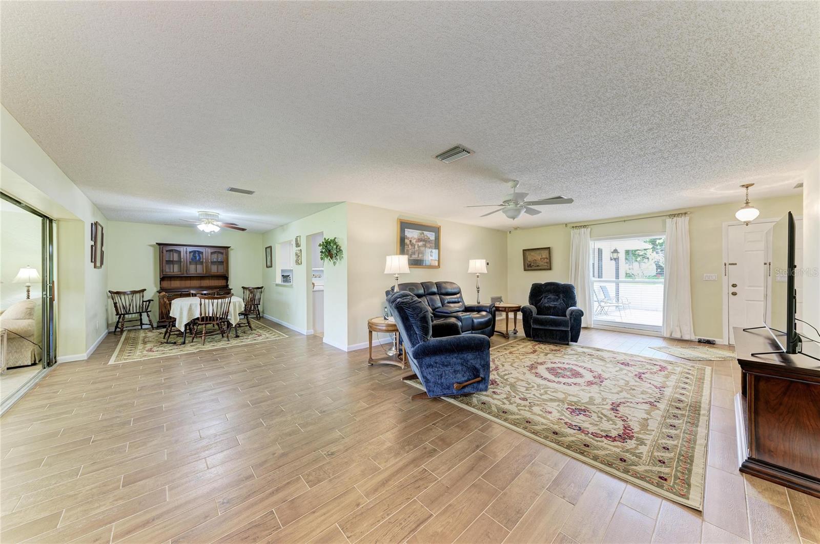 7160 FAIRWAY BEND CIR — photo 6