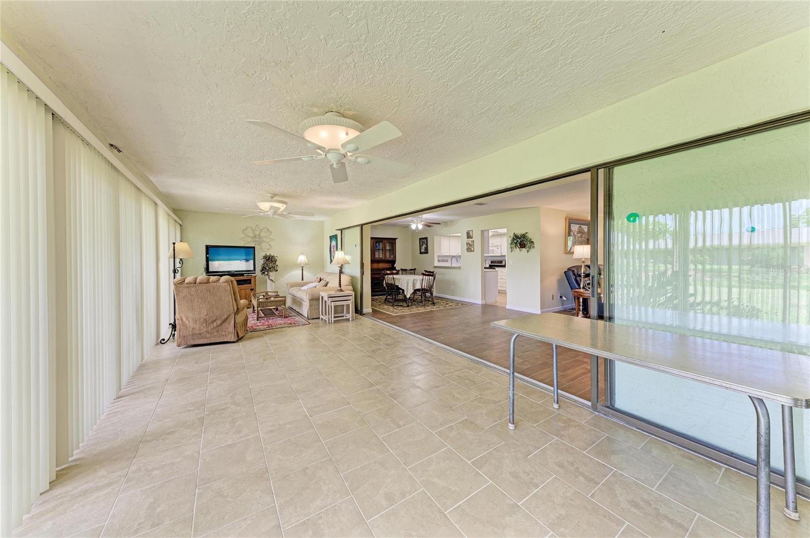 7160 FAIRWAY BEND CIR — photo 30