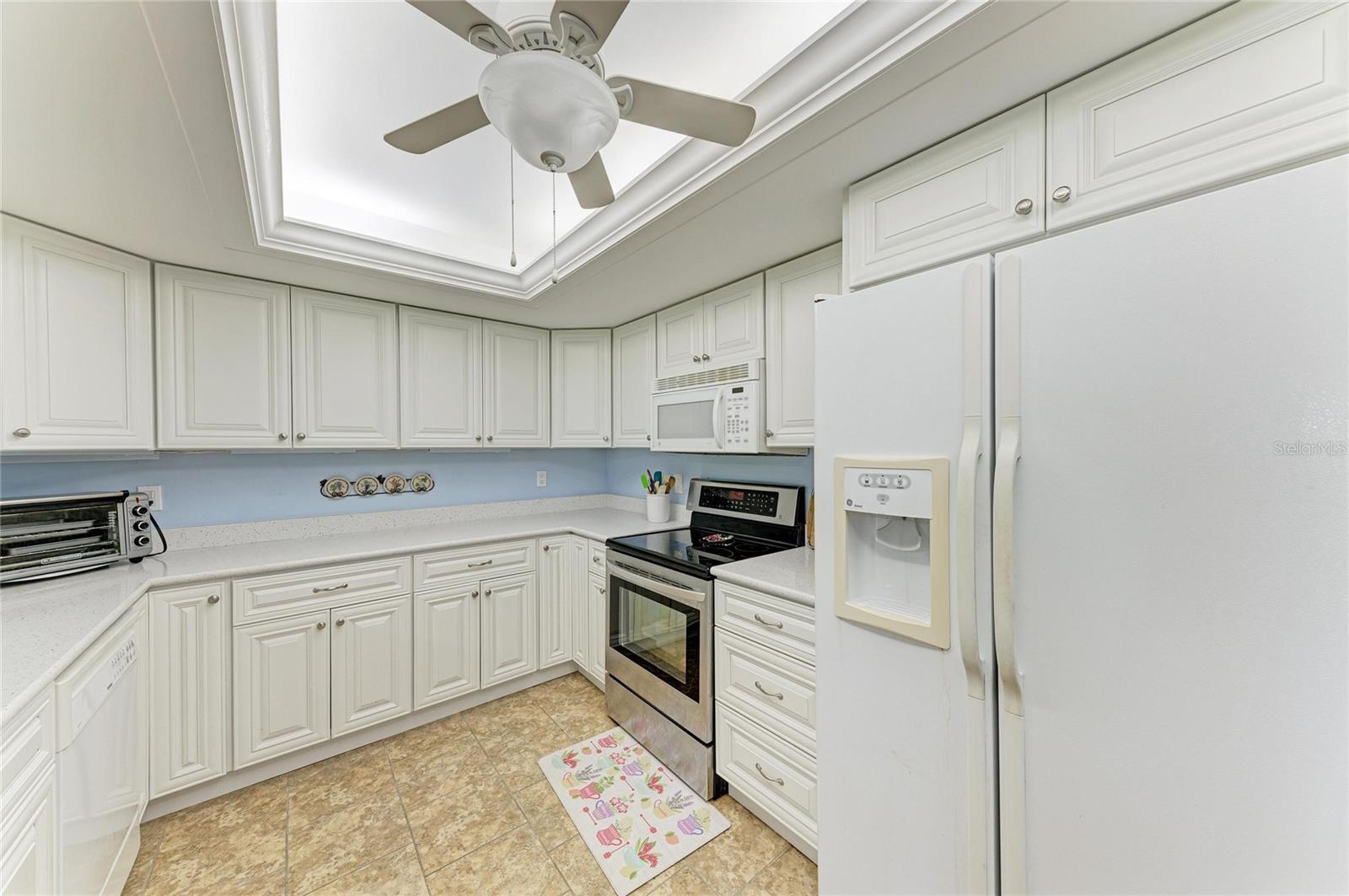 7160 FAIRWAY BEND CIR — photo 13