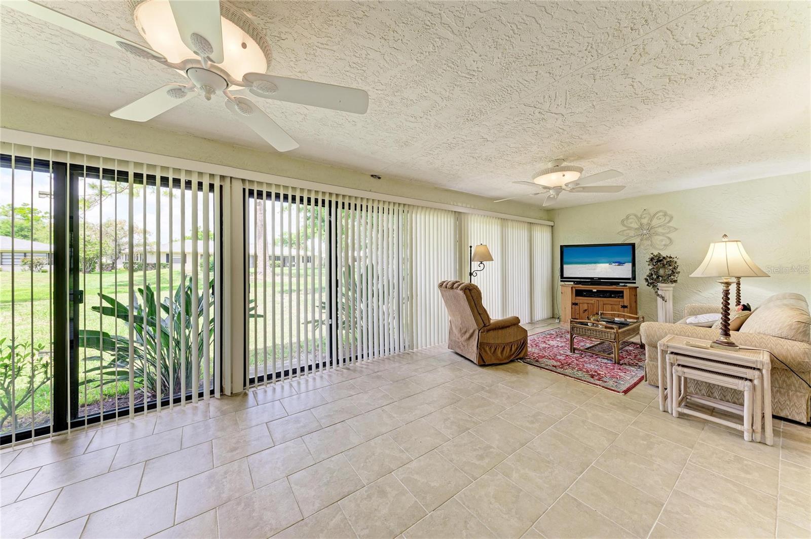 7160 FAIRWAY BEND CIR — photo 31