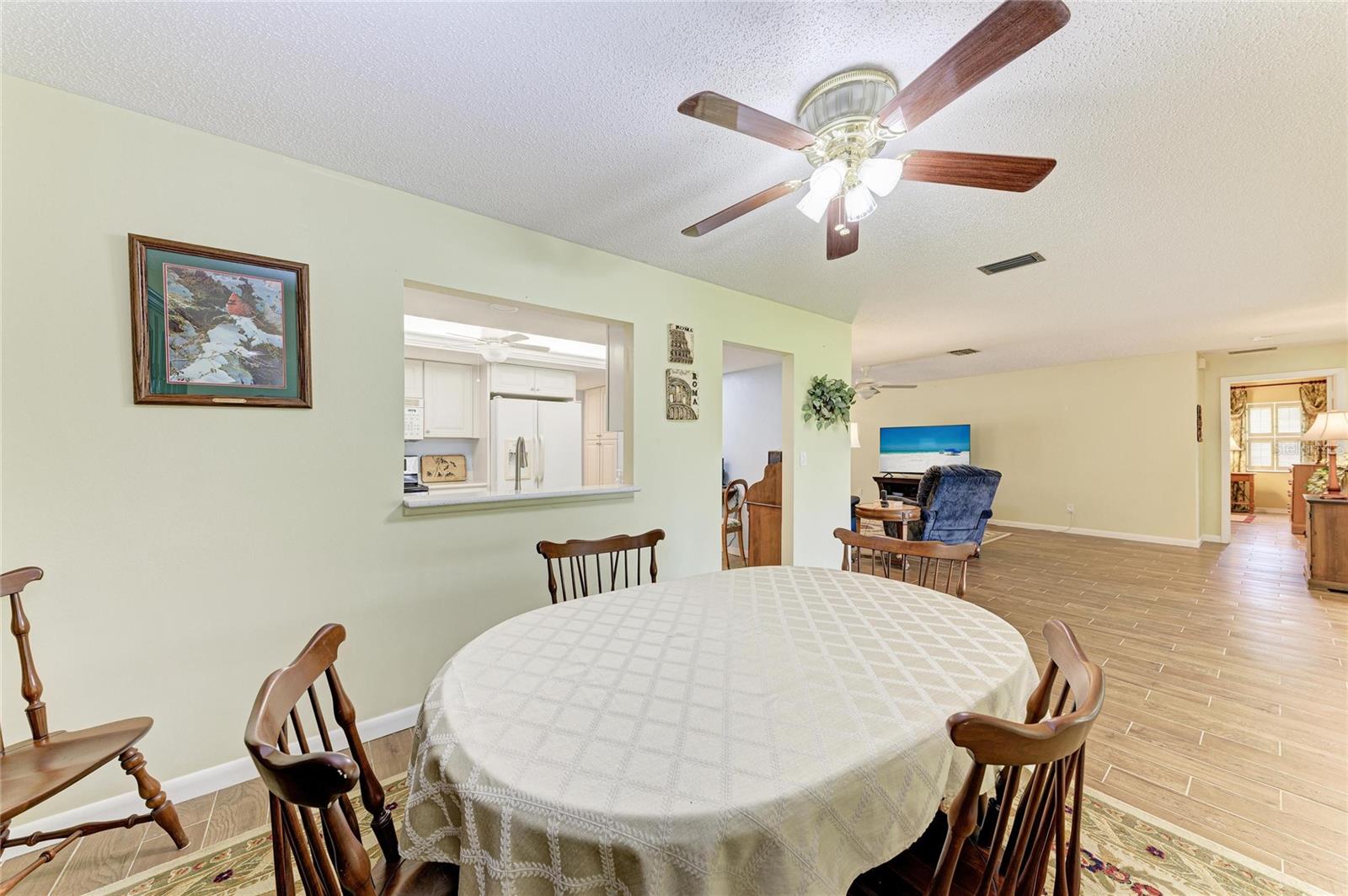 7160 FAIRWAY BEND CIR — photo 17