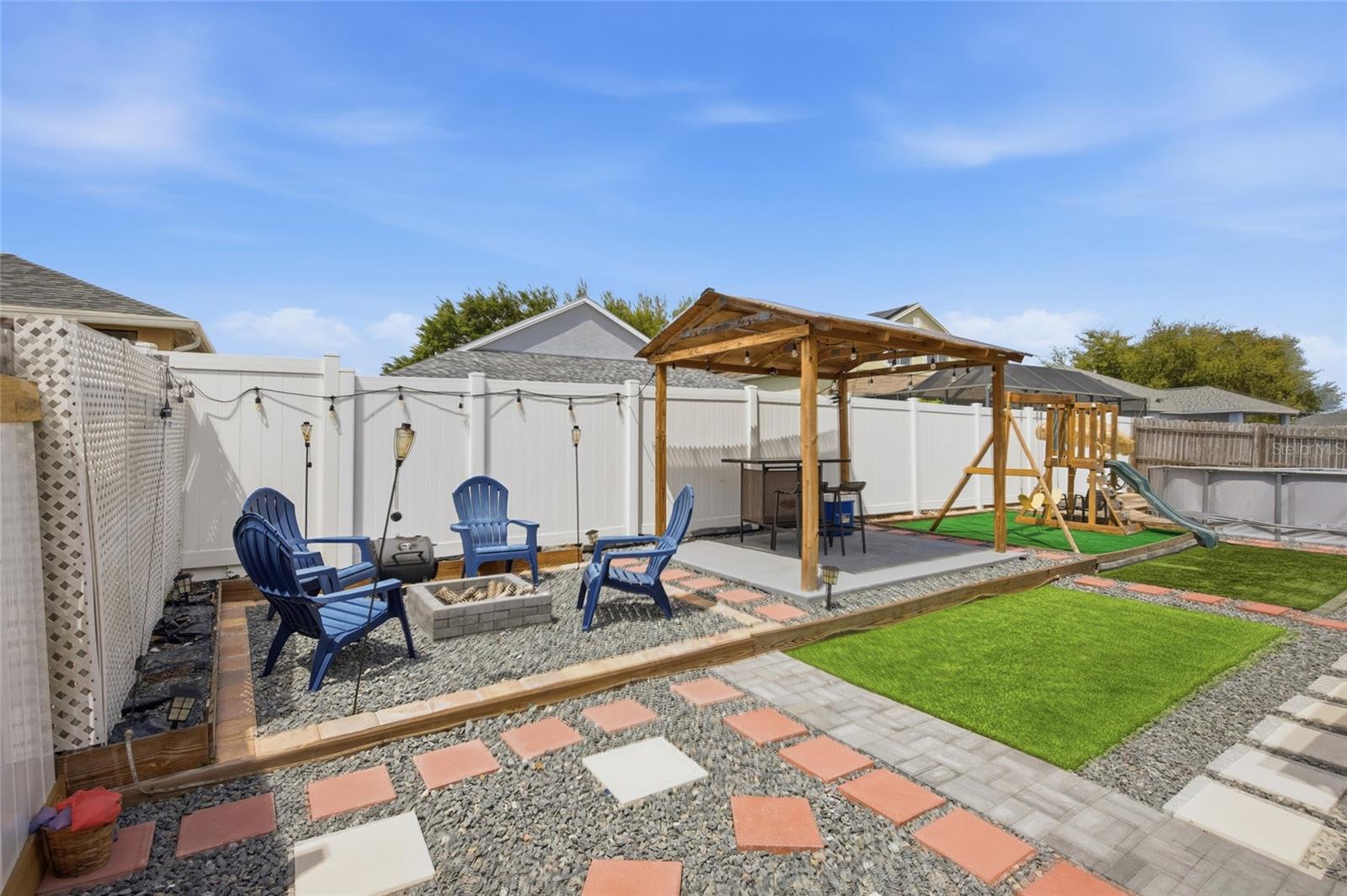 24927 PORTOFINO DR — photo 41