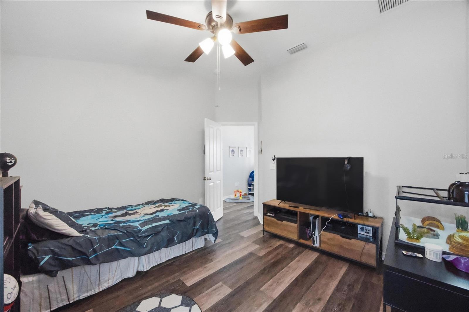 24927 PORTOFINO DR — photo 28