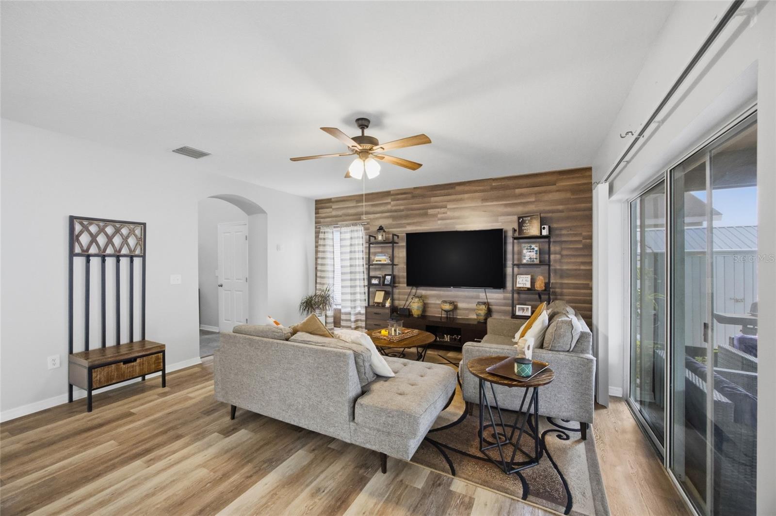 24927 PORTOFINO DR — photo 9