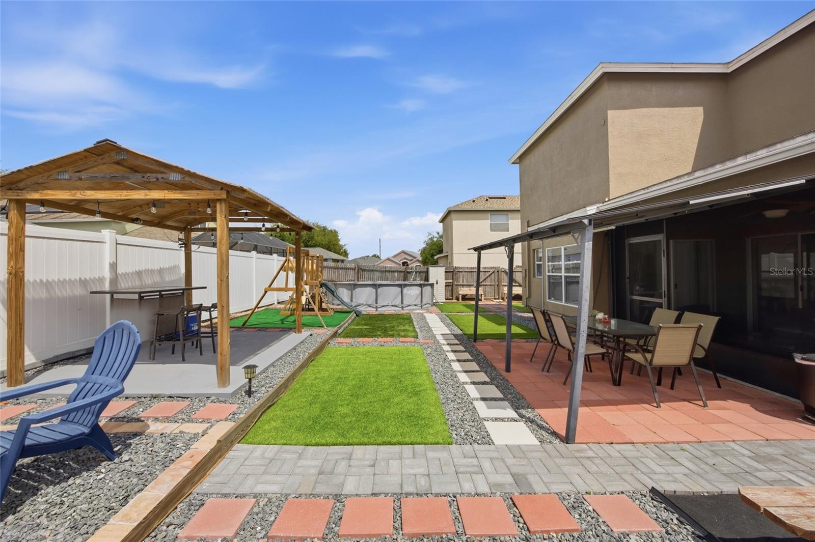 24927 PORTOFINO DR — photo 39