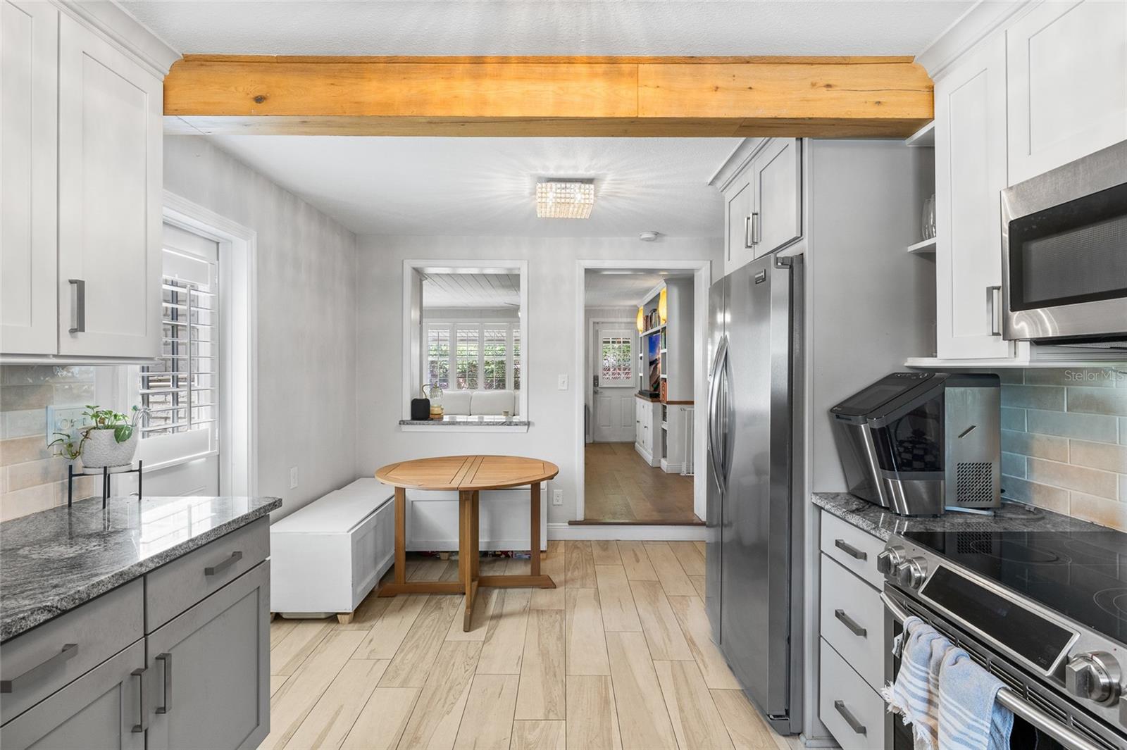 4303 S CAMERON AVE — photo 14