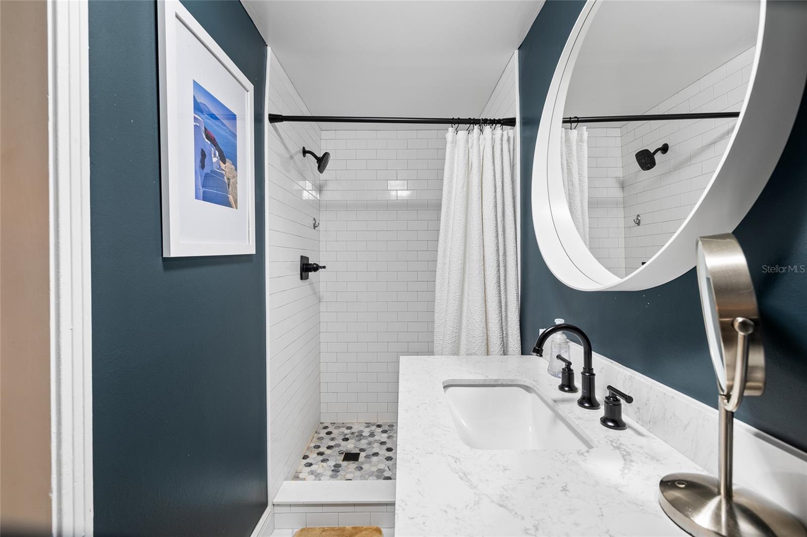 4303 S CAMERON AVE — photo 30
