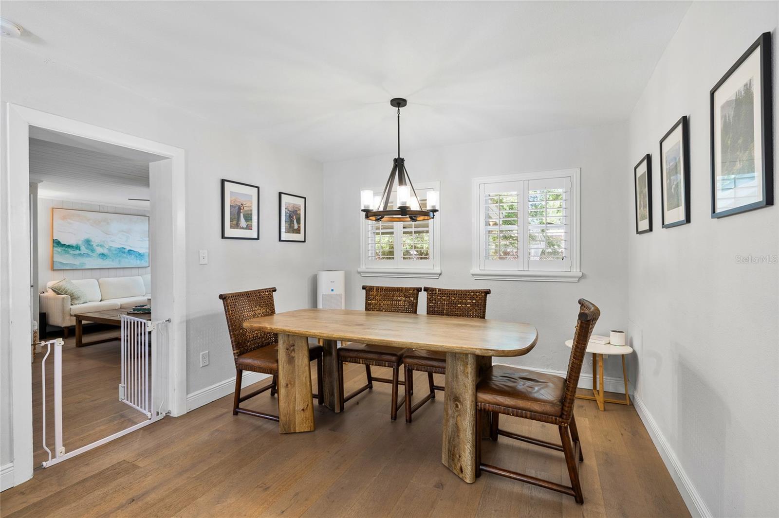 4303 S CAMERON AVE — photo 11