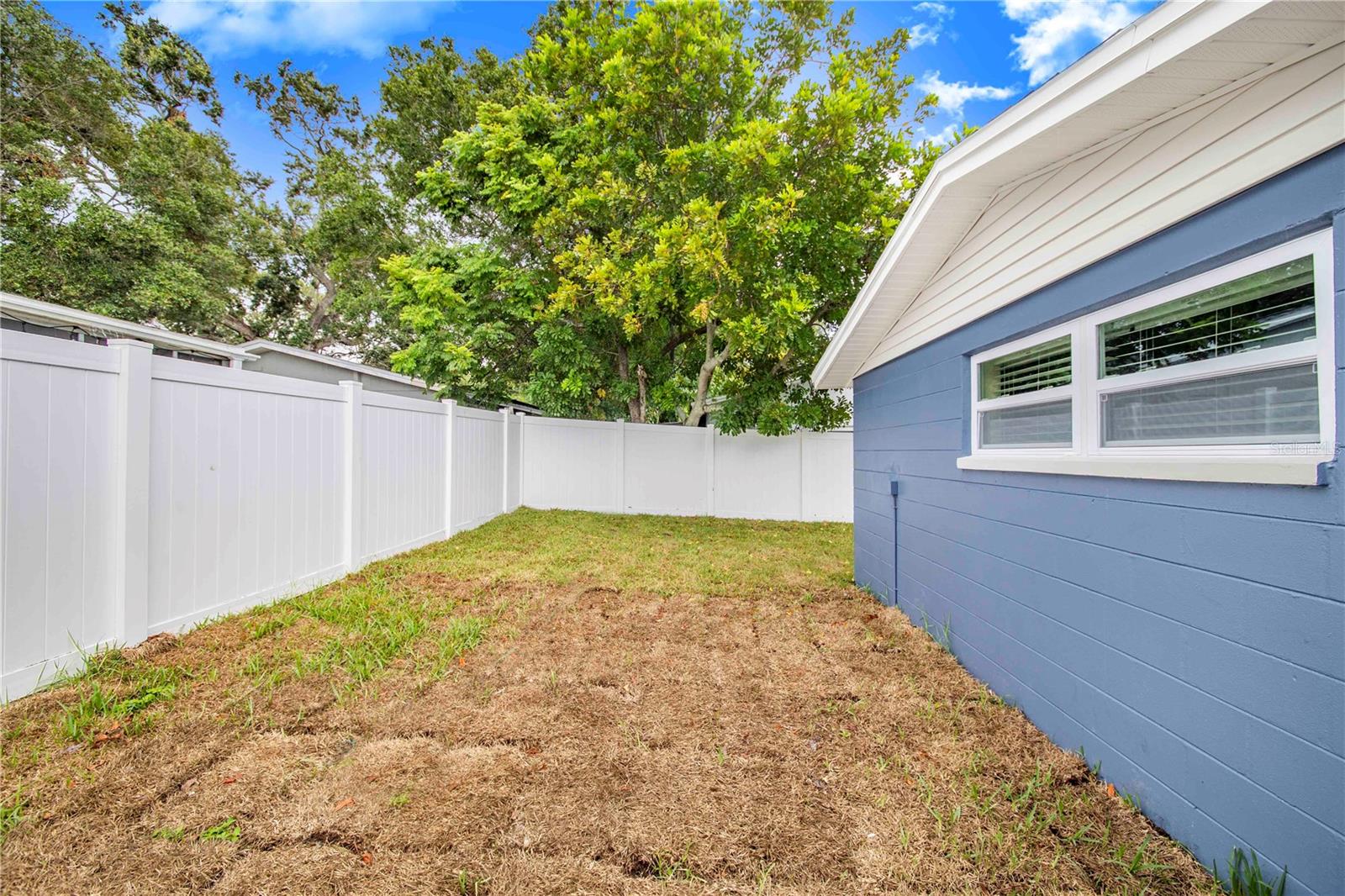 3104 ASH CT — photo 18