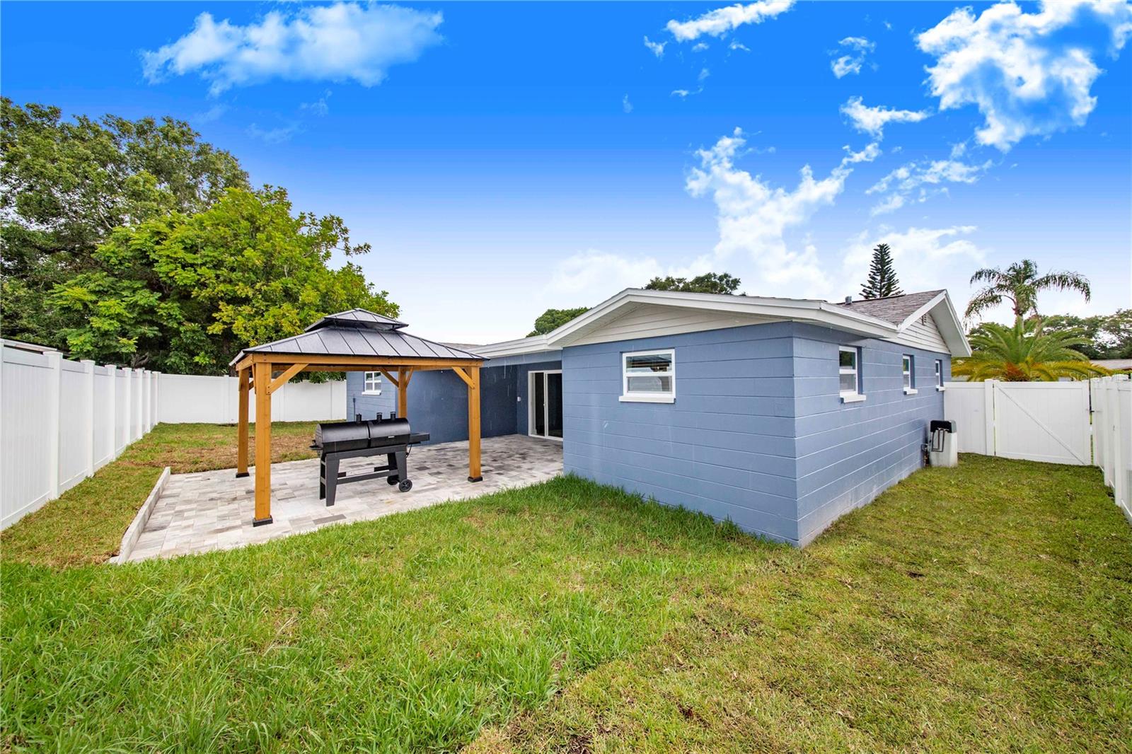 3104 ASH CT — photo 17