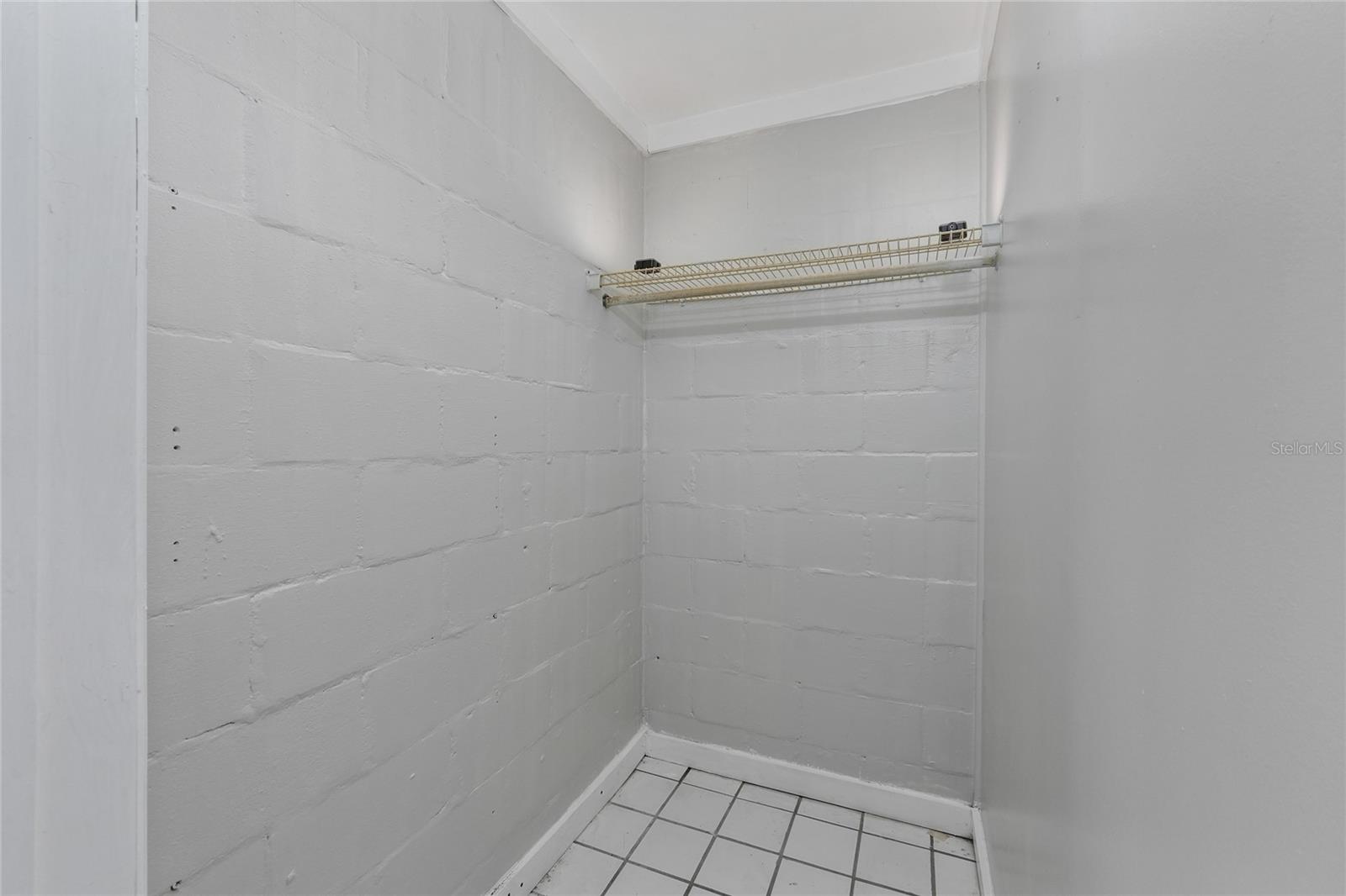 619 BEVERLY AVE — photo 20
