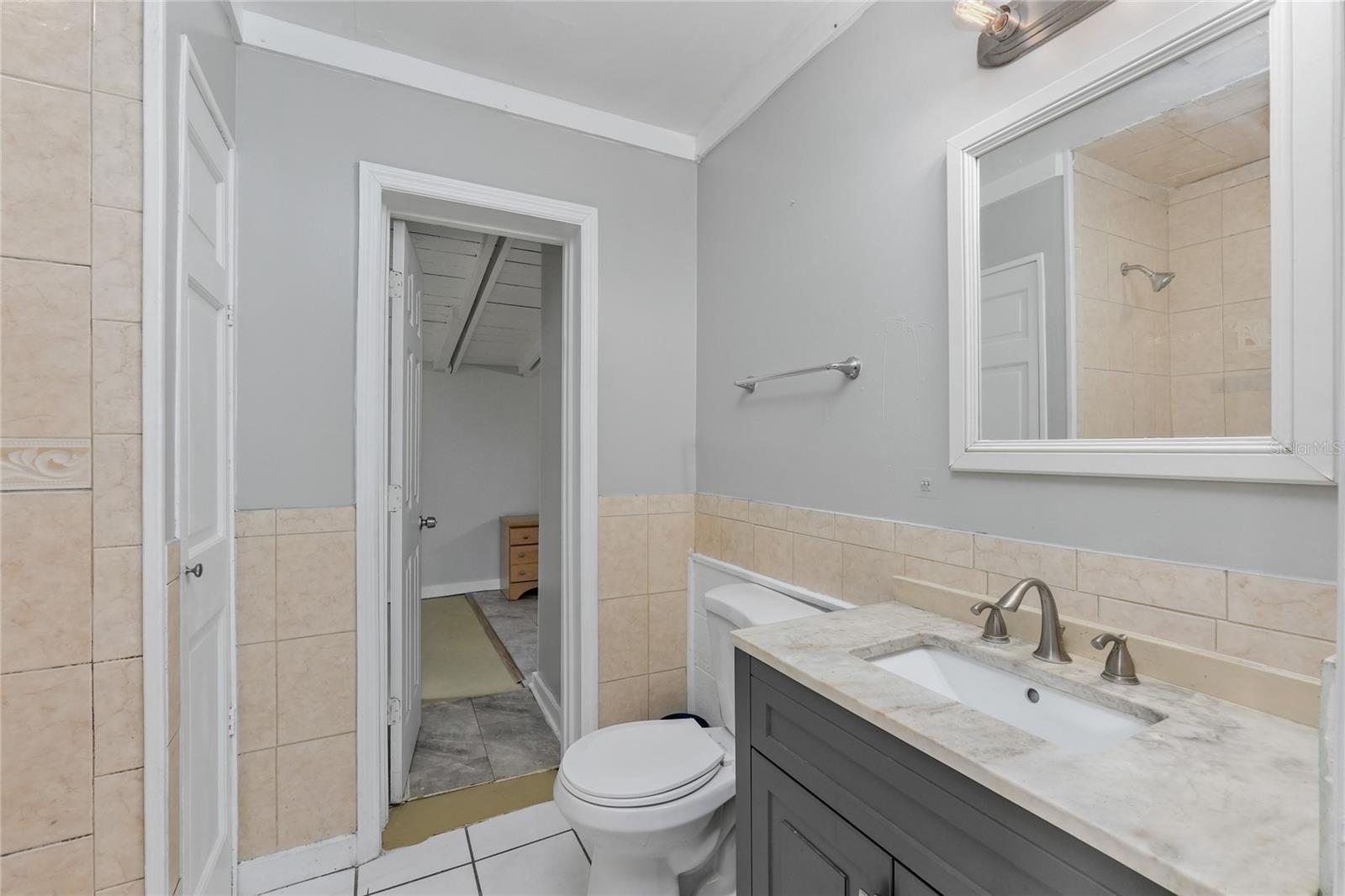 619 BEVERLY AVE — photo 15