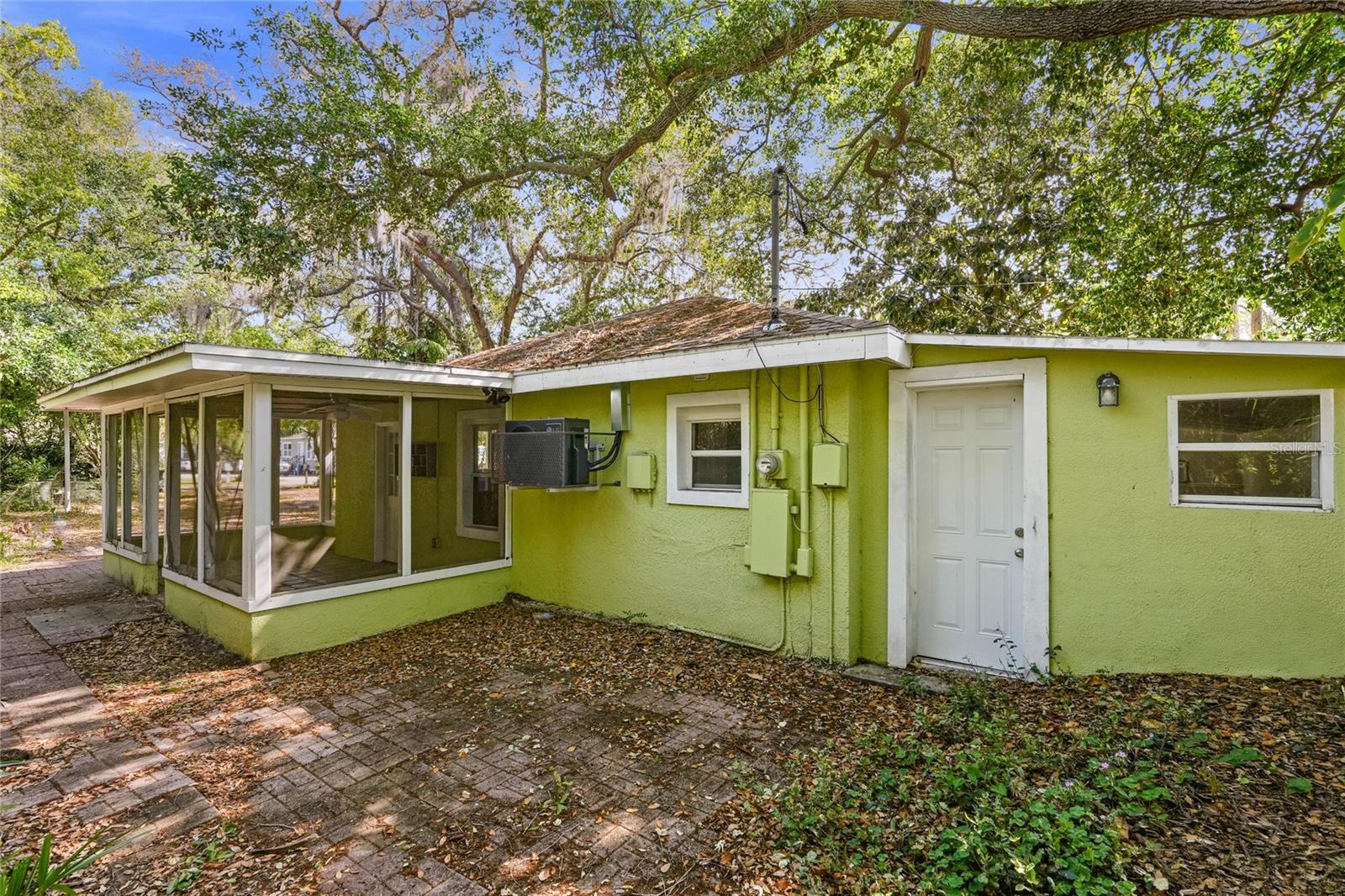 619 BEVERLY AVE — photo 3