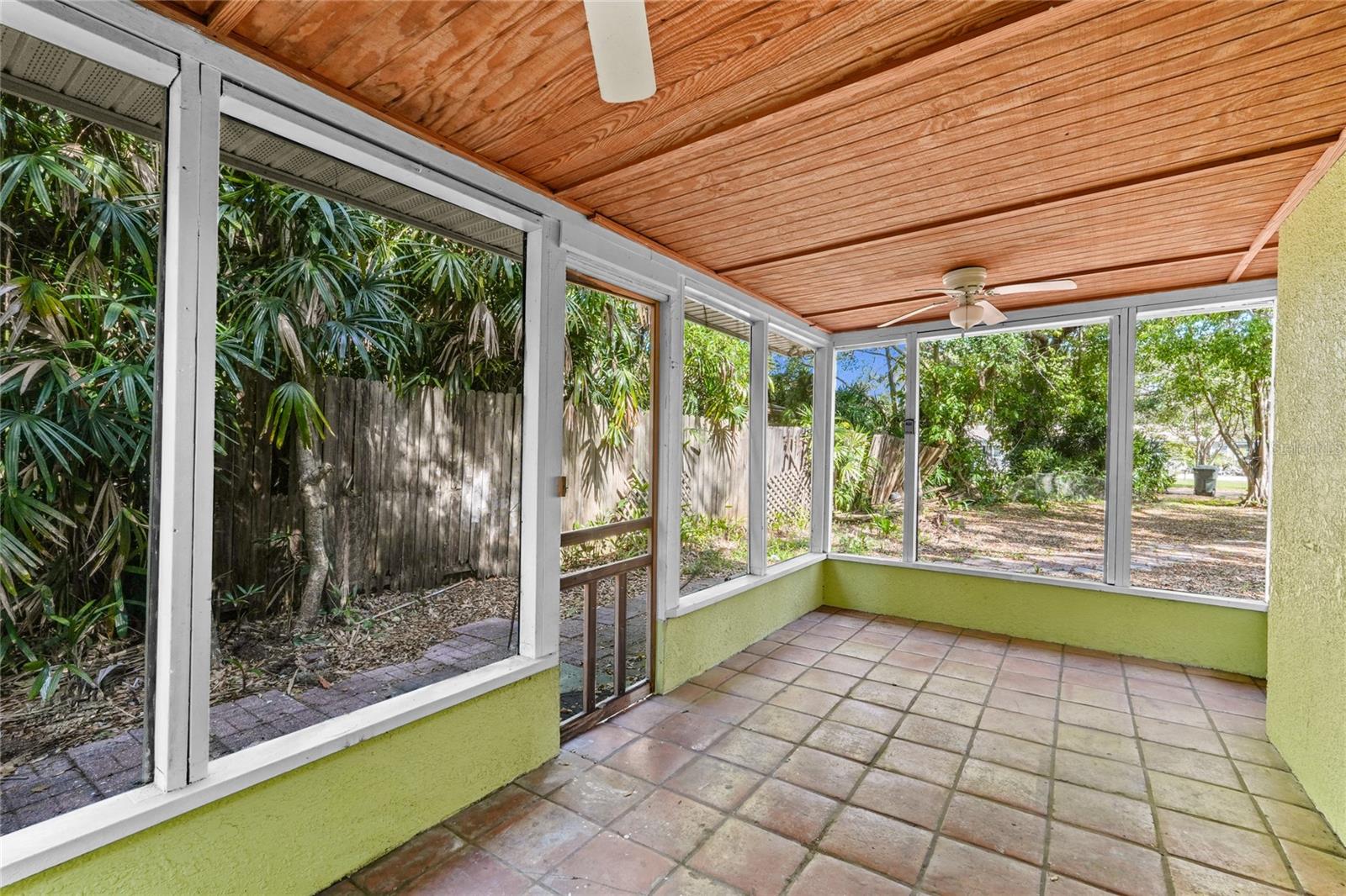 619 BEVERLY AVE — photo 5