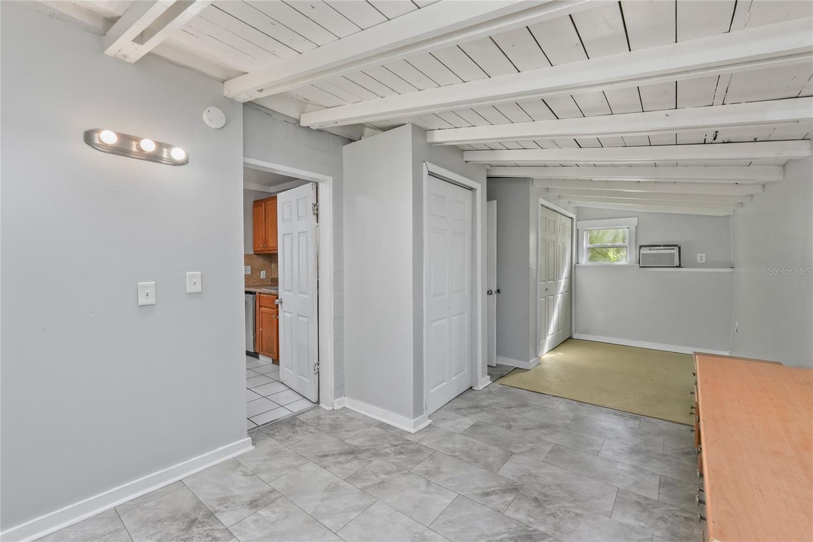 619 BEVERLY AVE — photo 12