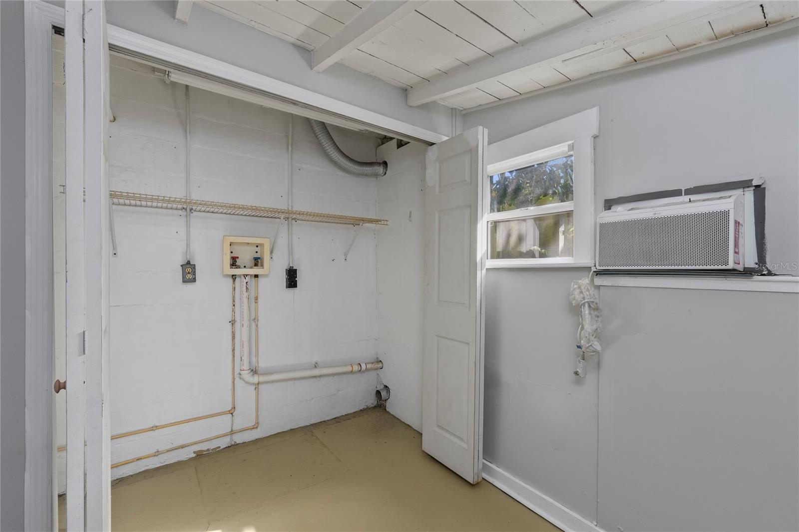 619 BEVERLY AVE — photo 21