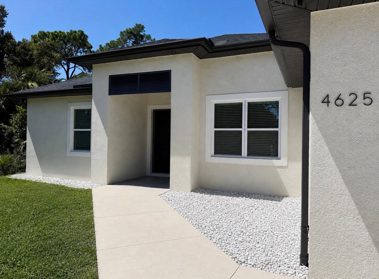4625 RHAPSODY AVE — photo 2