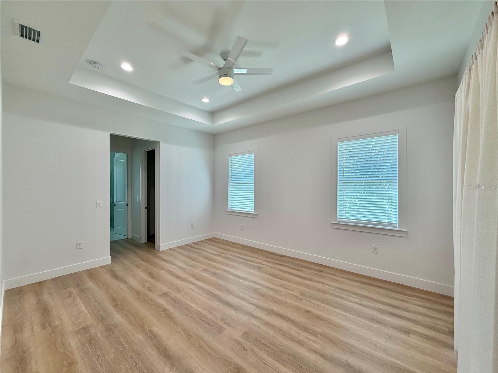 4625 RHAPSODY AVE — photo 11