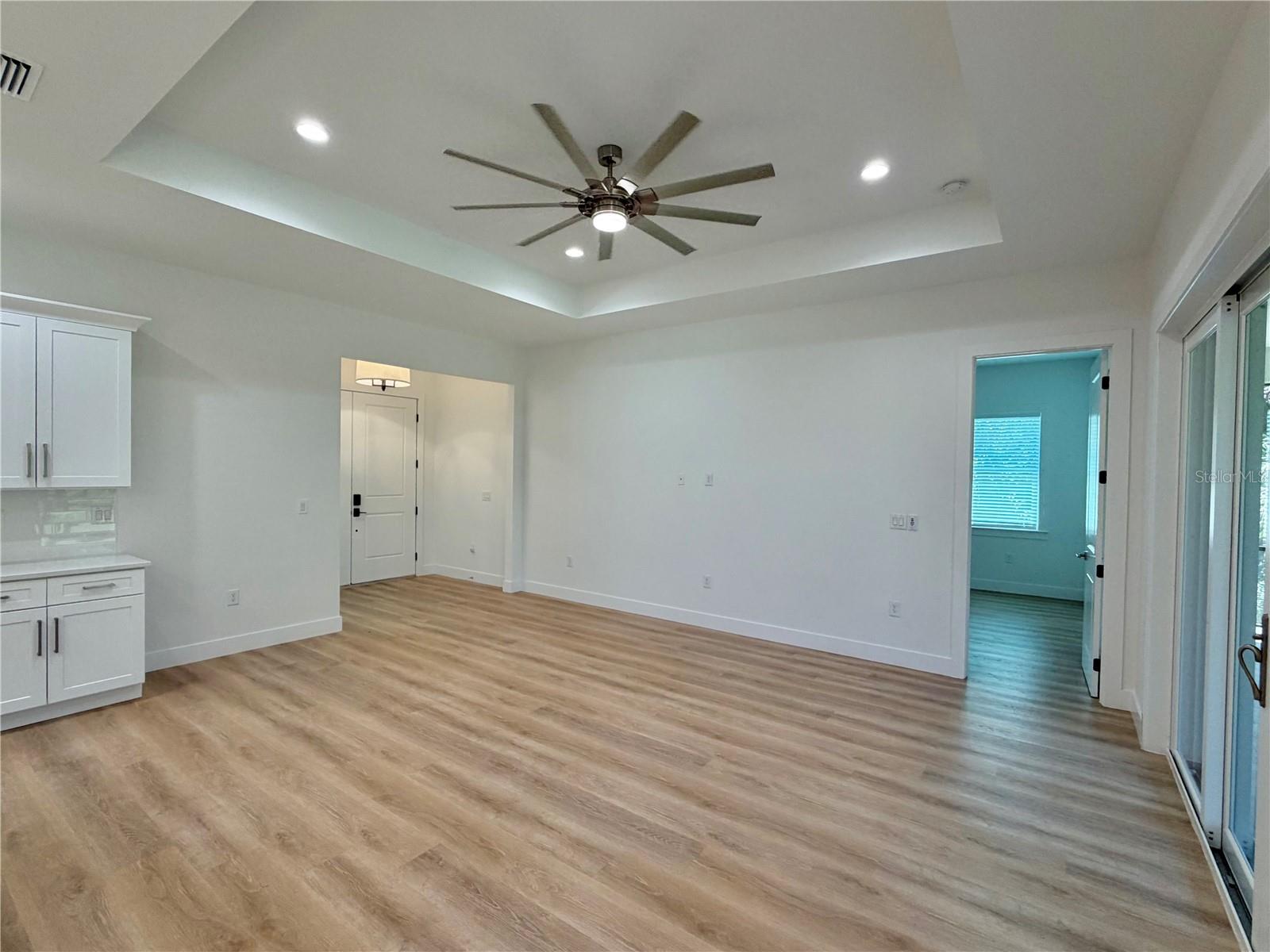4625 RHAPSODY AVE — photo 3