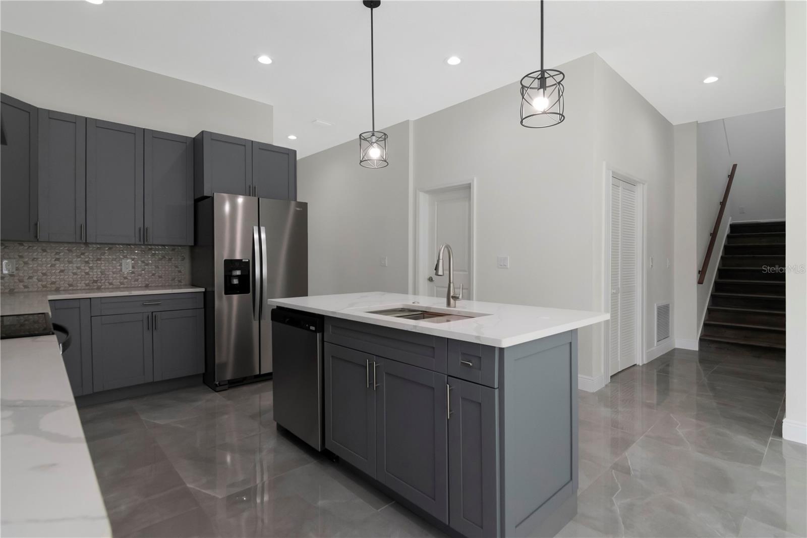 1702 E ANNONA AVE — photo 12