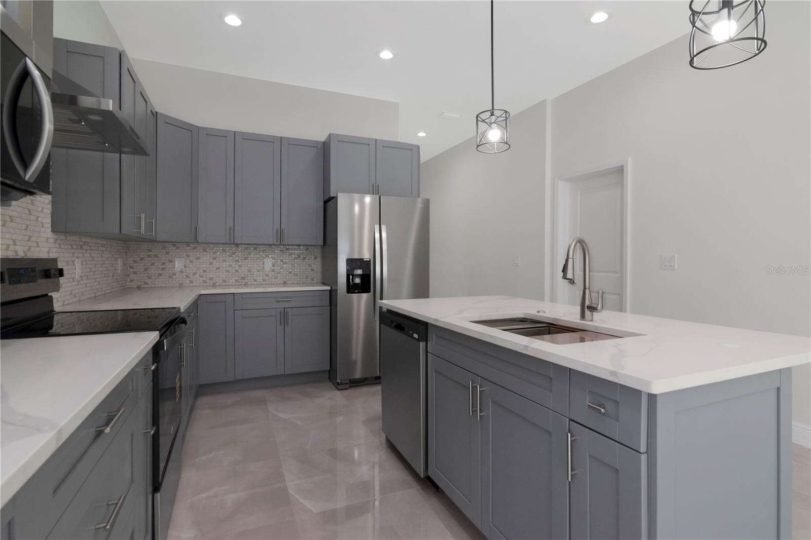 1702 E ANNONA AVE — photo 11