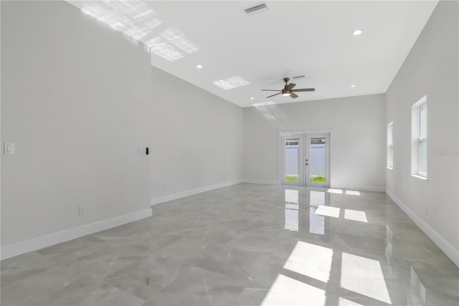 1702 E ANNONA AVE — photo 15