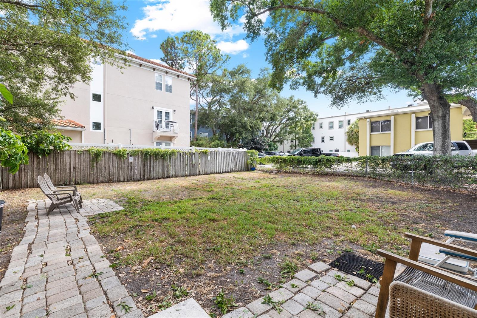 3206 W AZEELE ST #227 — photo 21