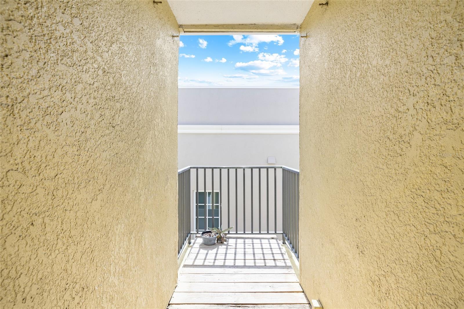 3206 W AZEELE ST #227 — photo 5