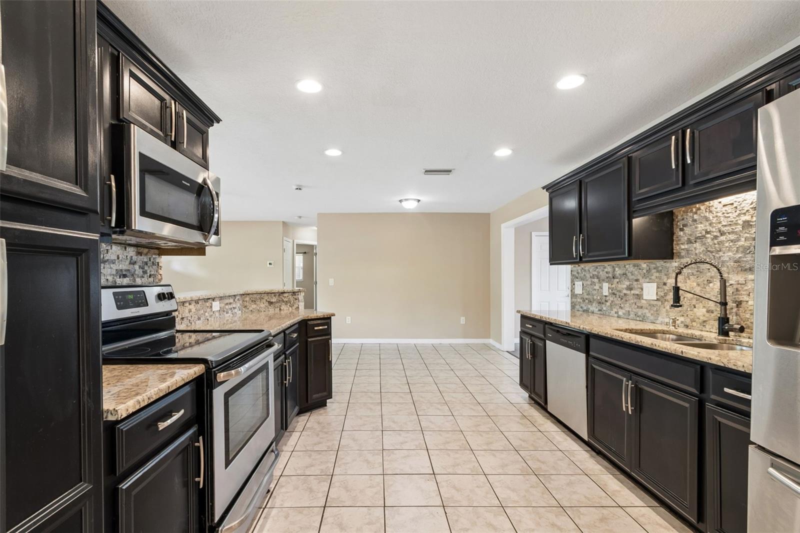 4018 PRADO DR — photo 17