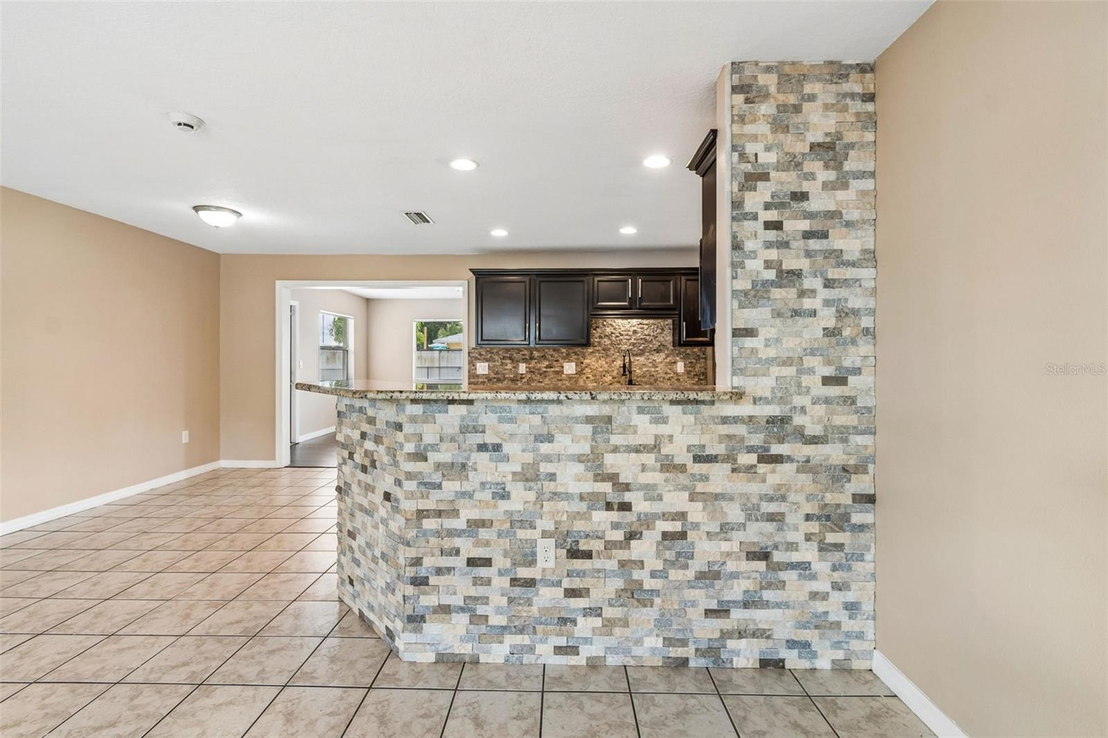 4018 PRADO DR — photo 3